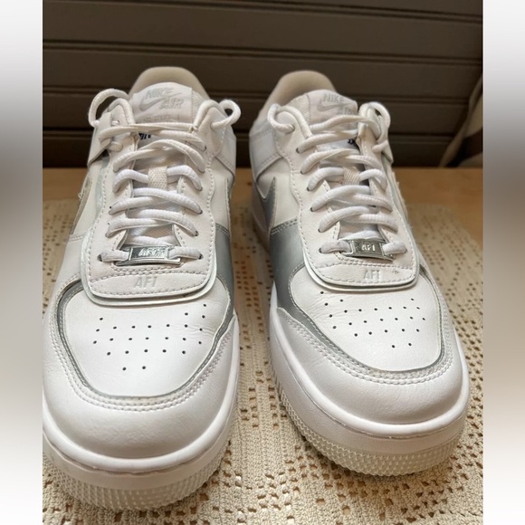 Nike Air Force 1 Shadow Metallic Silver White  Women’s Size 8.5 - Picture 2 of 10